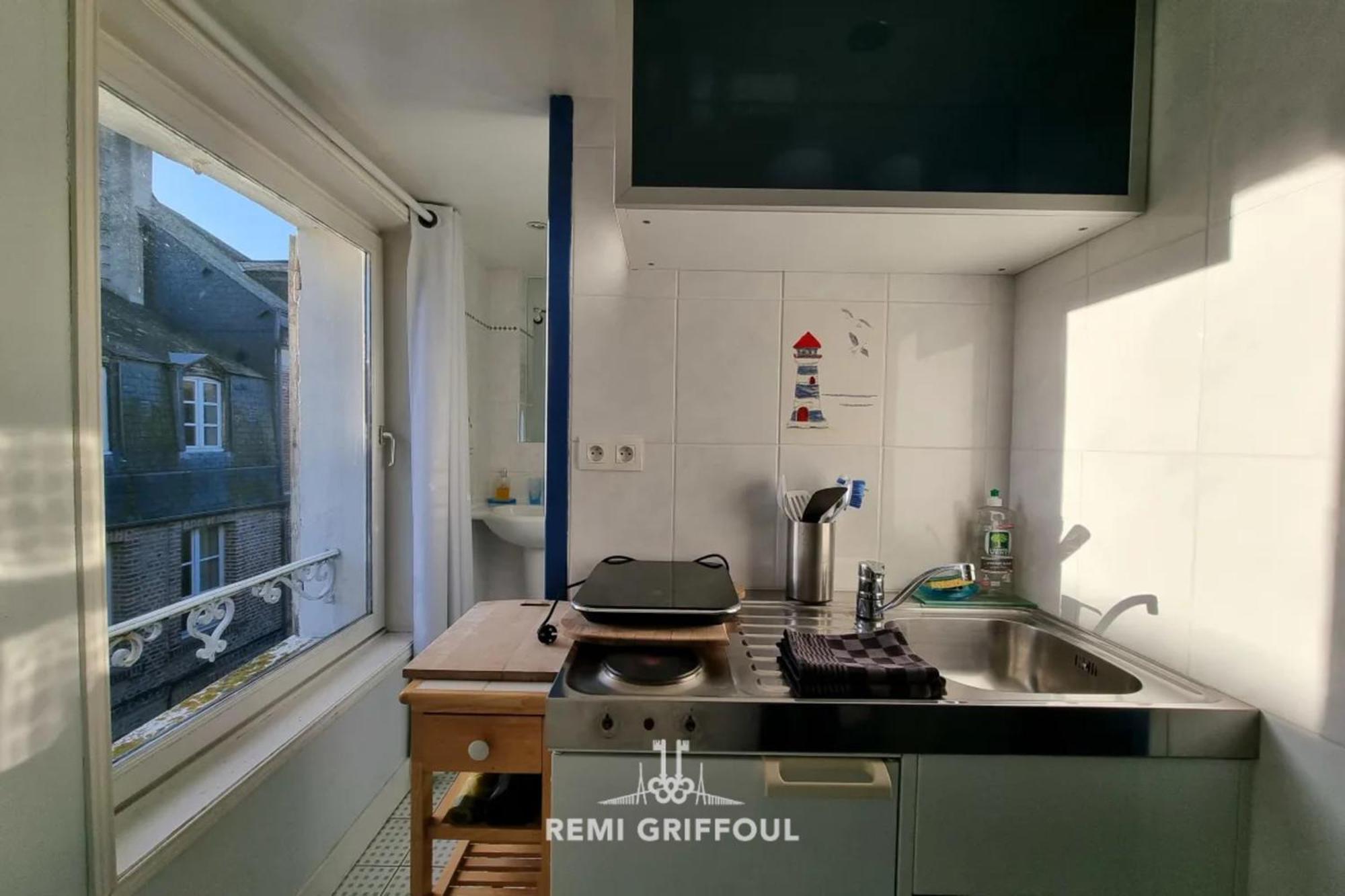 Racing The Wind Breathtaking Port View 2 Pers Apartment Honfleur Bagian luar foto